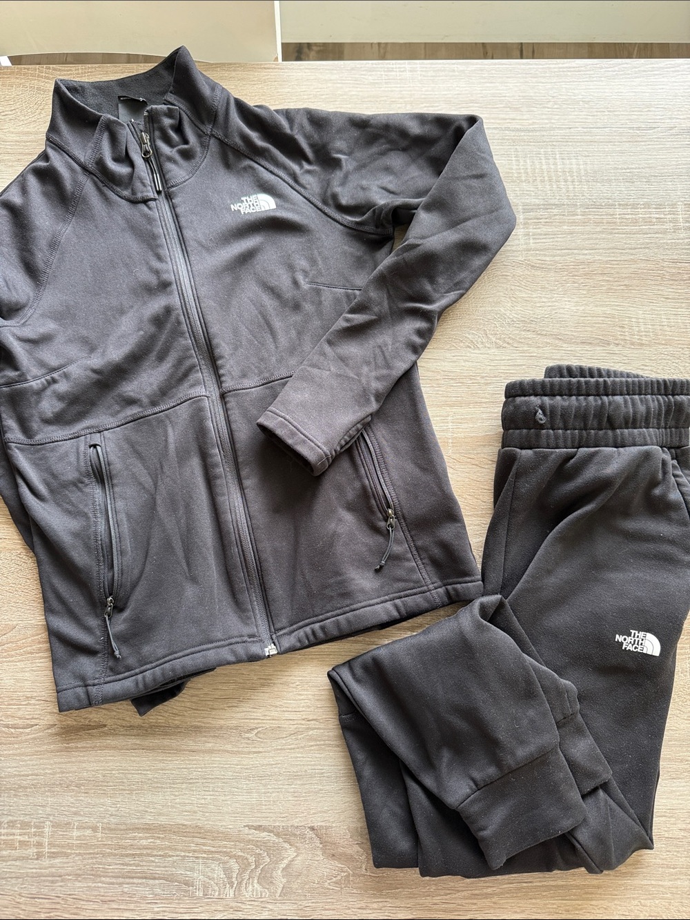 The North Face Black Fleece Jacket & Joggers Set